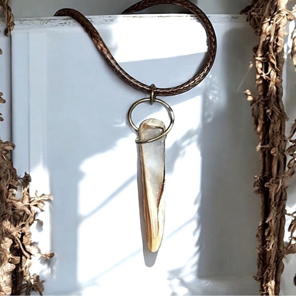 5 For $25💫Mother of Pearl Nautical Sea Shell Necklace Pendant - Picture 1 of 4